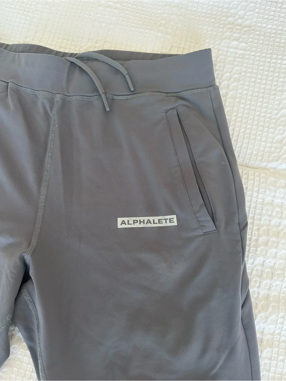 Alphalete Men’s Performance Joggers Gray Size Medium Athletic Training Pants - Picture 3 of 10